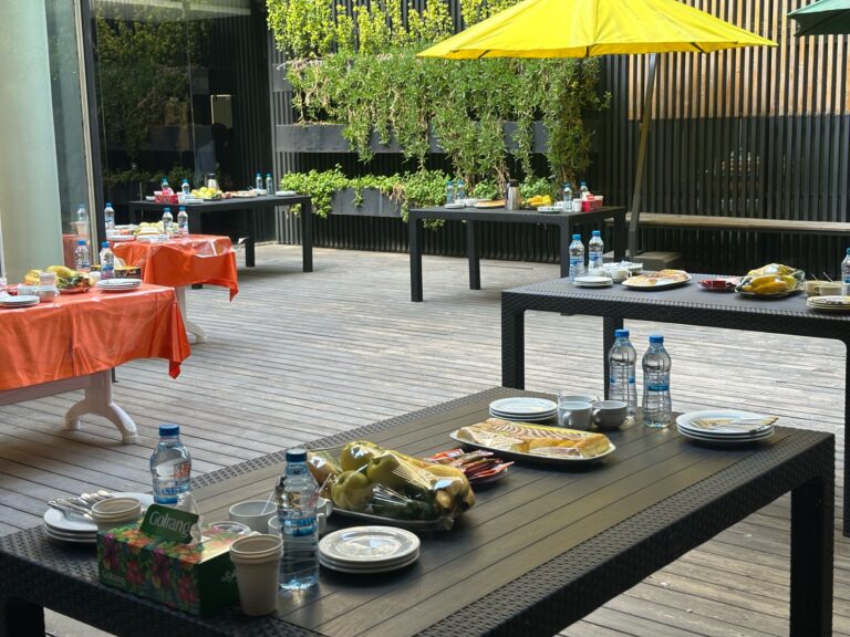 پذیرایی میان وعده