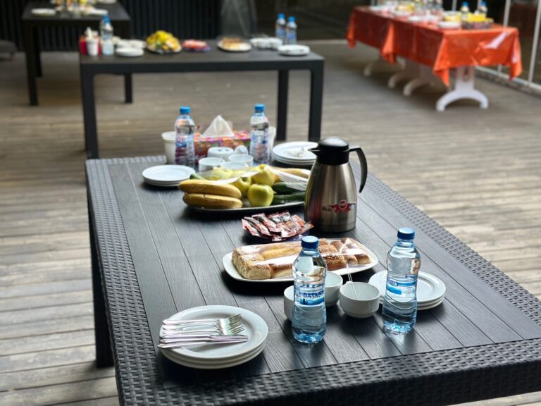 پذیرایی میان وعده
